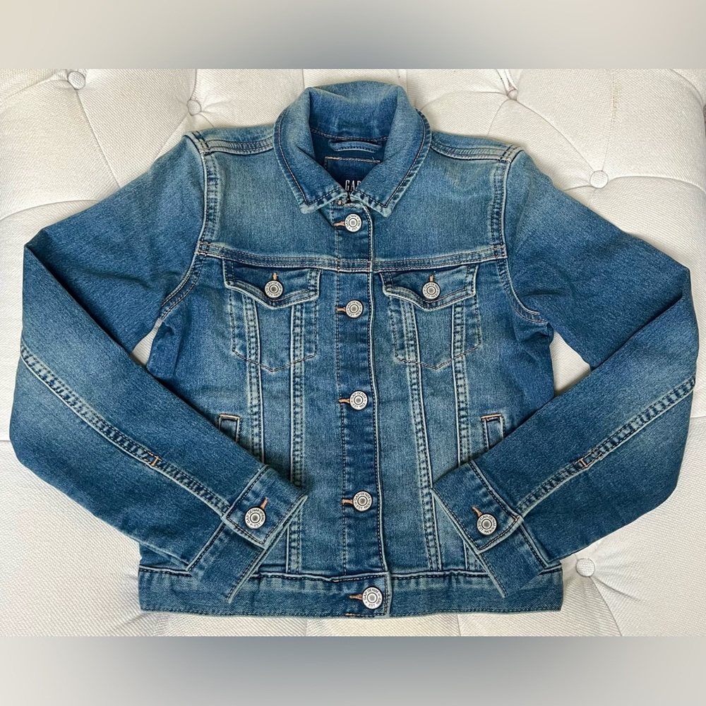 Kids GAP Blue Jean Jacket Timeless Denim Design